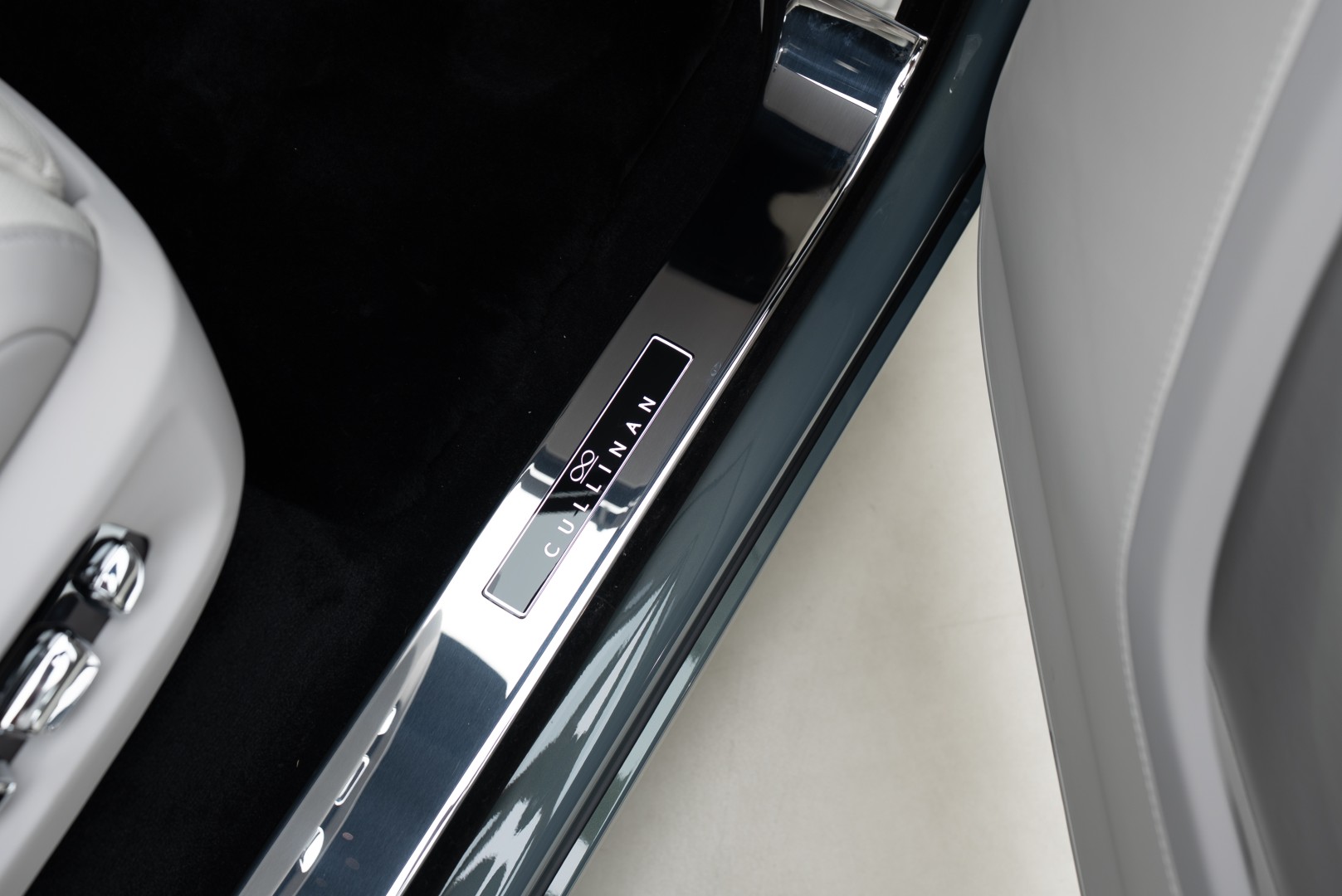 2026 ROLLS ROYCE CULLINAN | BLACK BADGE | GCC | MAIN DEALER WARRANTY SERVICE